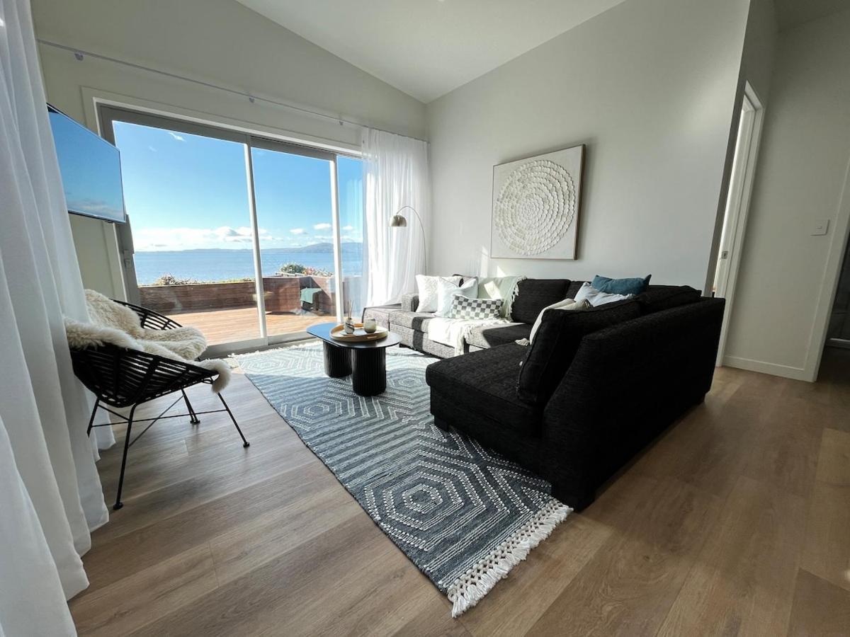 Jandals & Joy Lakefront Retreat 로토루아 외부 사진